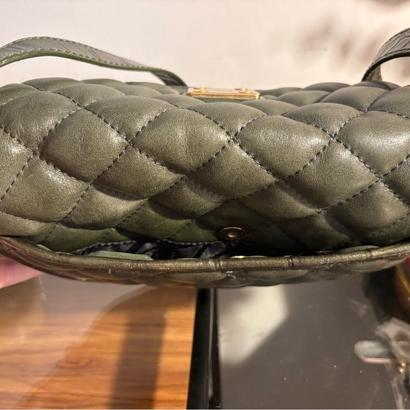 Francesco Biasia Quilted Leather Crossbody | Made in Italy | Like-New - Picture 13 of 15